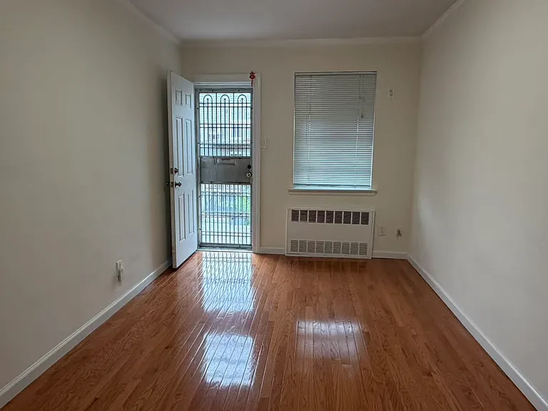 176 Bay 43 St #2 — Photo 4