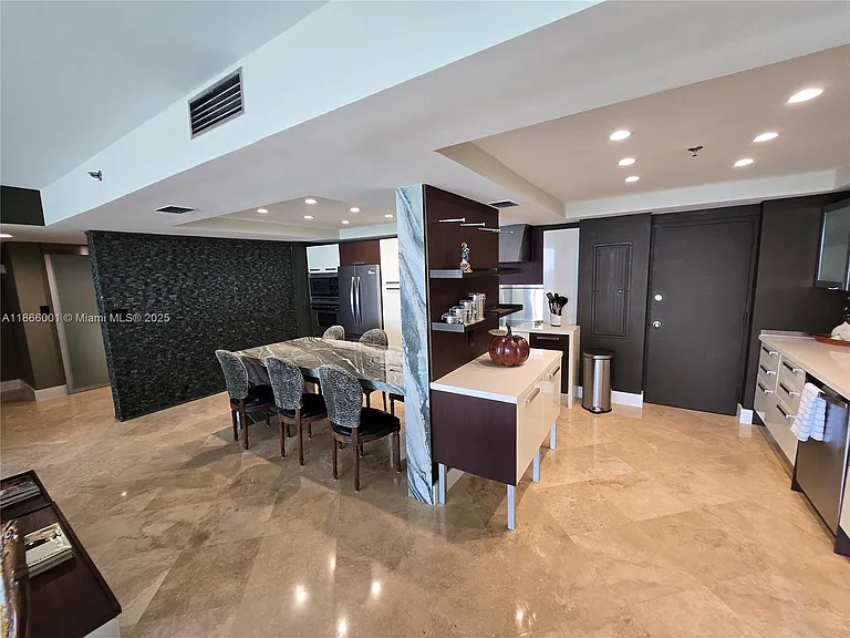 11113 Biscayne Blvd #854 — Photo 9