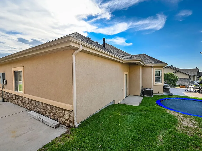 1693 E Crimson Oak Dr — Photo 42