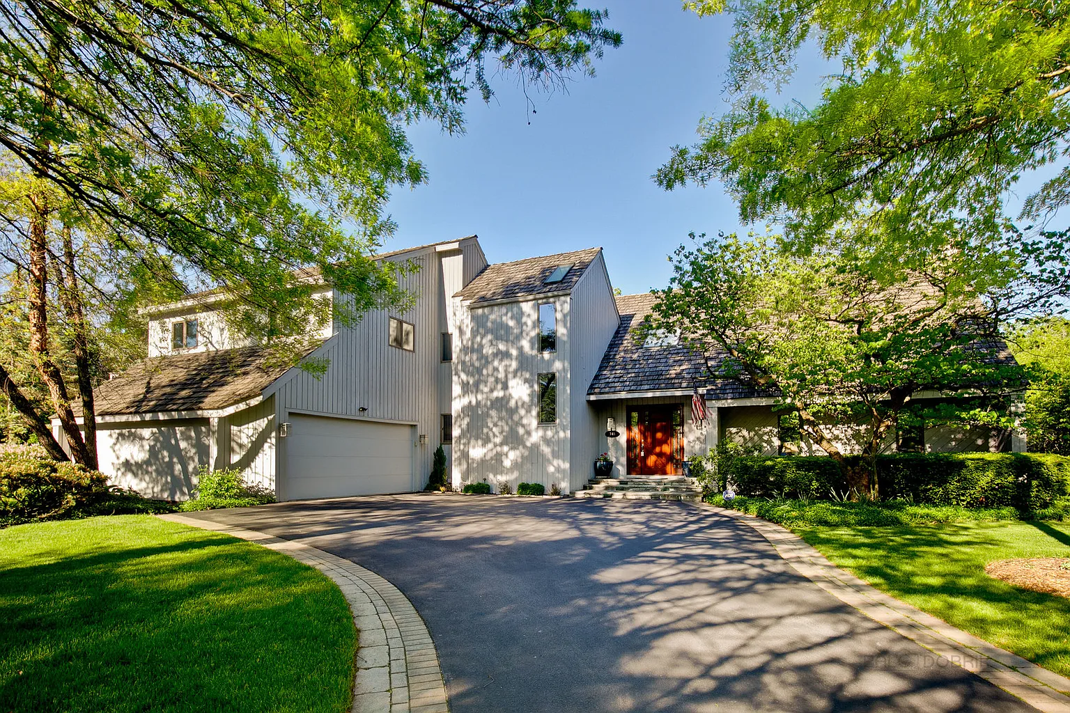 745 Falls Cir photo 1