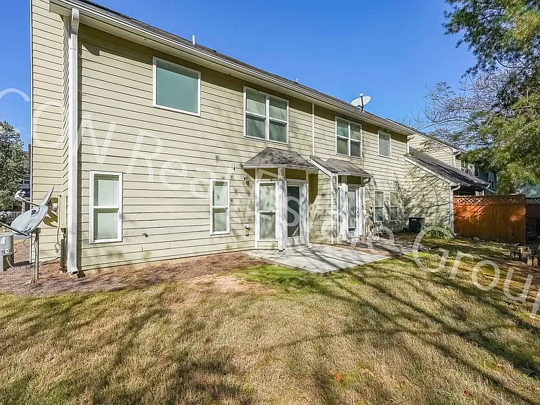 467 Colonial Walk — Photo 30