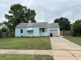 2433 E Aloma St, Wichita, KS 67211