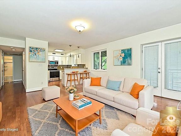 3rd image of 2441 Vail Ave APT C4