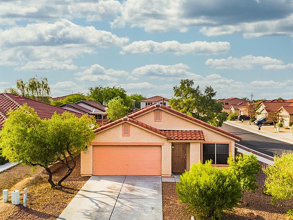 3rd image of 3904 W Rock Basin Ln