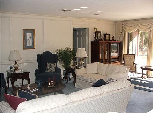5th image of 2505 Whispering Oaks Cir