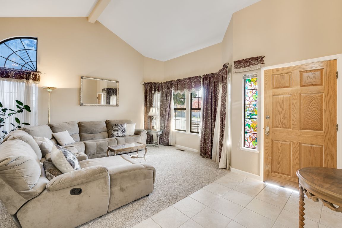 next background image