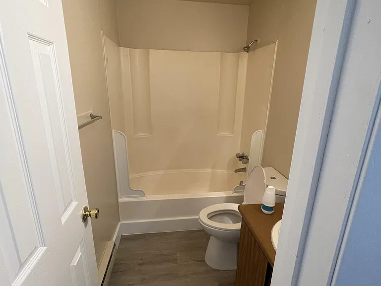 4501 Boardwalk Dr E #L — Photo 17