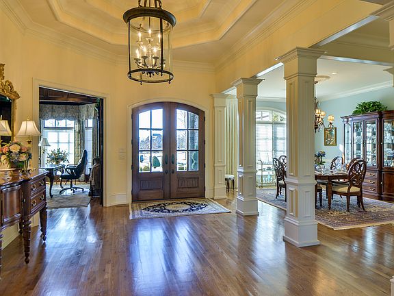 3rd image of 416 Legends Park Cir