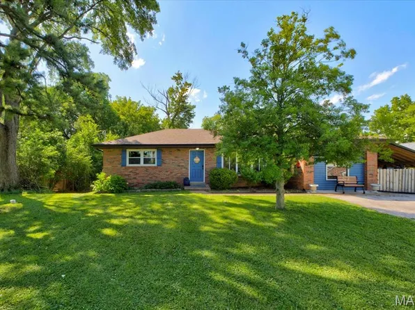 5159 Kerth Rd, Saint Louis, MO 63128