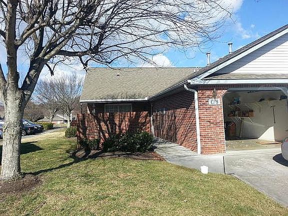 3rd image of 805 Cedar Ln #C9