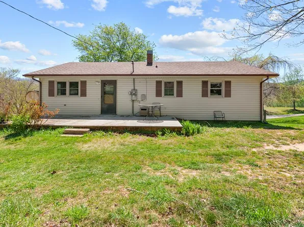 610 Collins Rd, Sparta, NC 28675