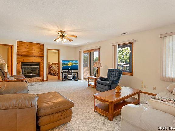 3rd image of 30319 Autumn Rd