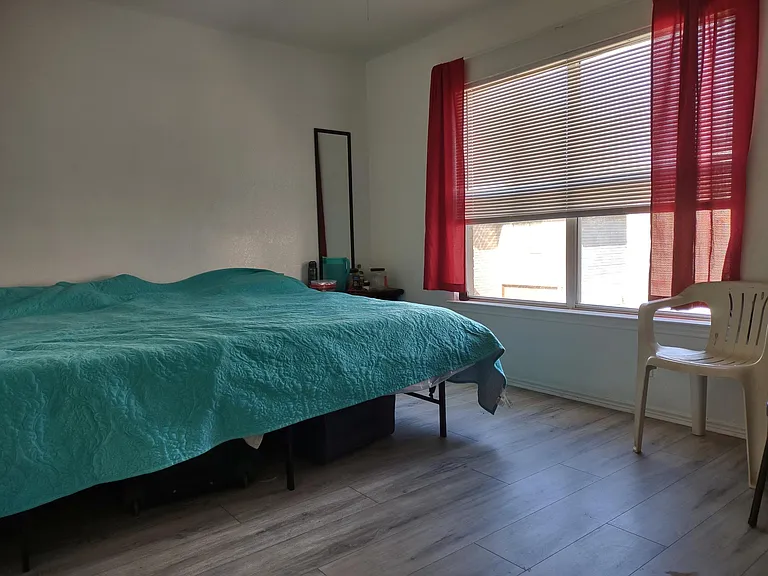 19 Fannin Post — Photo 12
