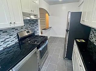 7261 113th St APT M10, Flushing, NY 11375