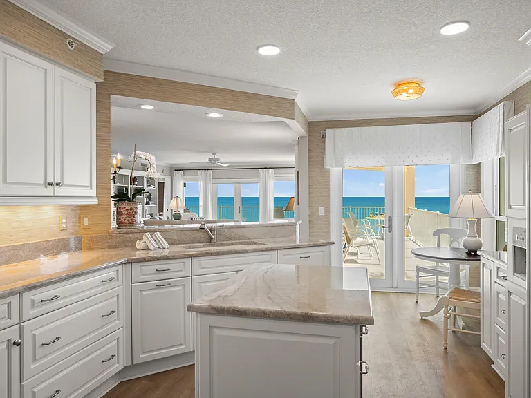 8820 S Sea Oaks Way #204 — Photo 44