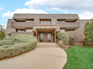 491 Timber Ridge Dr APT 101, Carol Stream, IL 60188