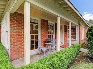 2715 Robinhood St, Houston, TX 77005