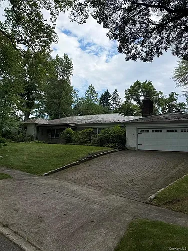 10 Hampton Rd Photo 1