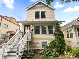 (Undisclosed Address), Evanston, IL 60201