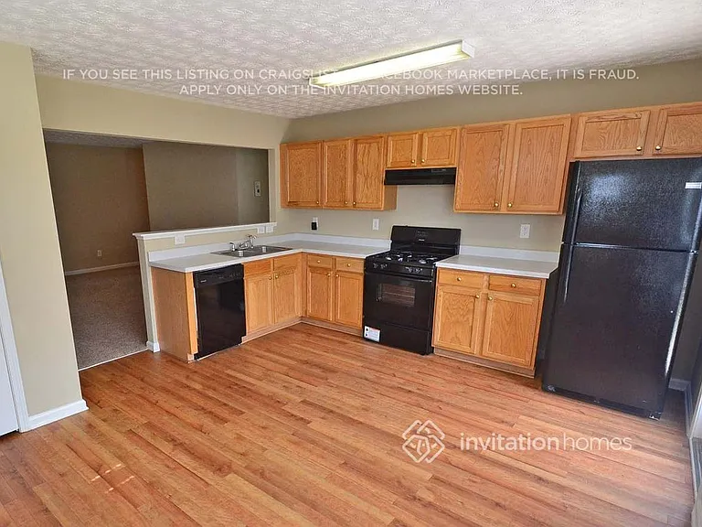 268 Topaz Dr — Photo 3