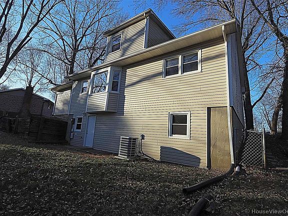 2nd image of 117 Centennial Dr
