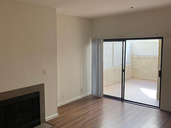 3rd image of 1210 Venice Blvd #205-D