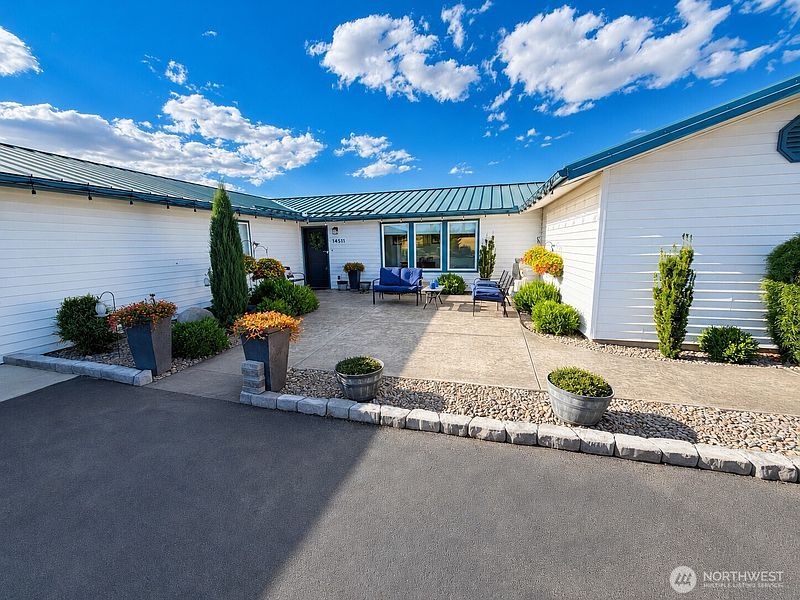 2nd image of 14511 McAuley Road