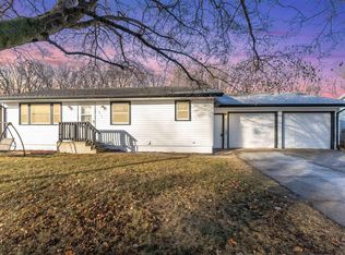 311 N Maple St, Viborg, SD 57070