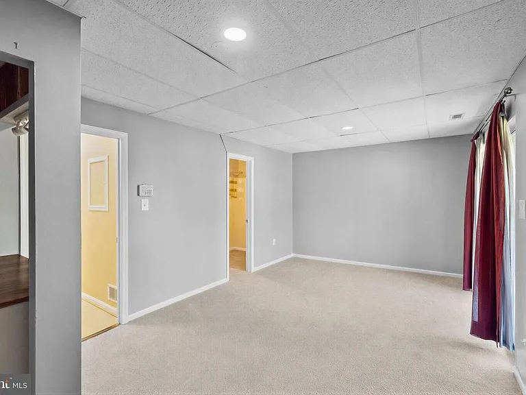 743 Saint Michaels Dr — Photo 25