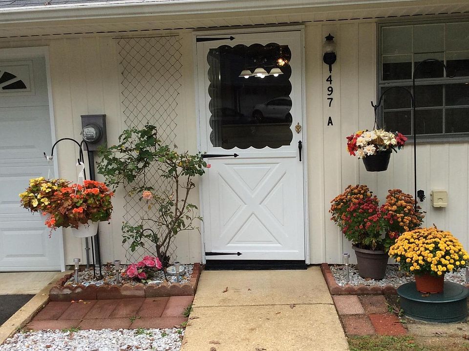 1st image of 497A Thornbury Ct #1001