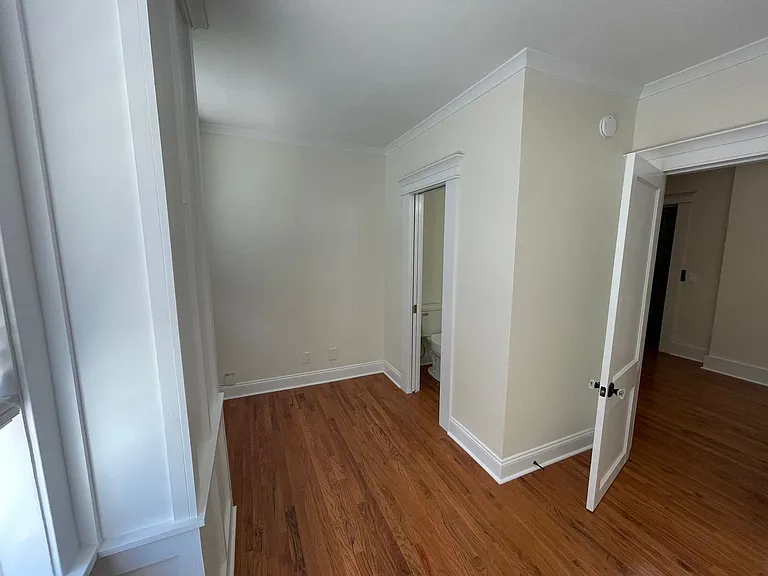 24 E Liberty St #16B — Photo 16