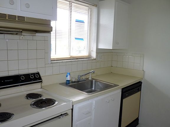 4th image of 6066 Forest Hill Blvd APT 206
