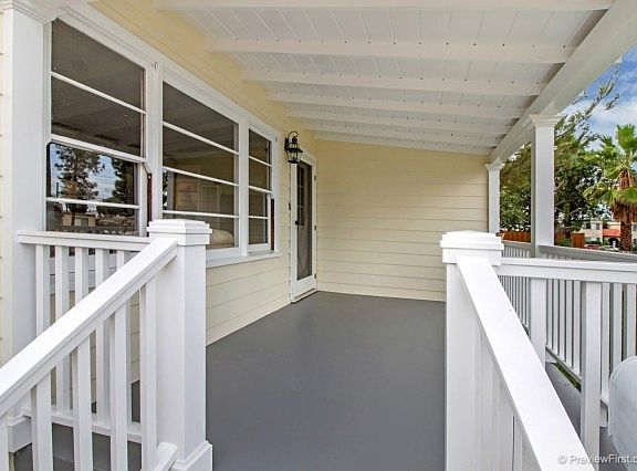 2nd image of 125 Lindell Ave