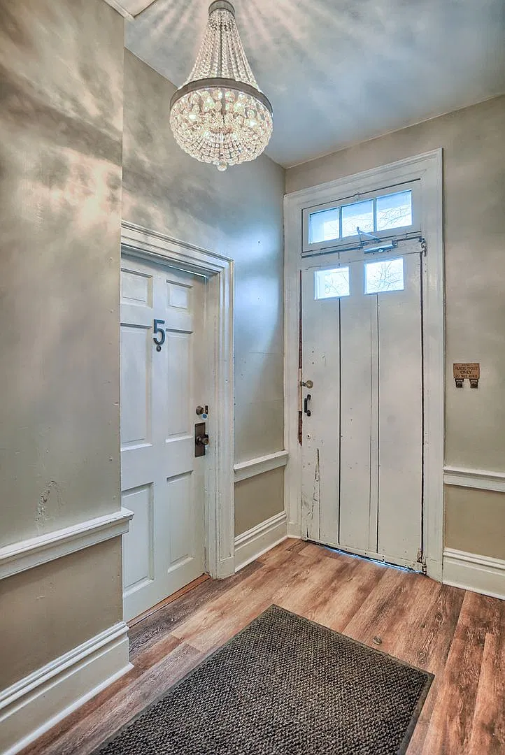 102 S Hanover St — Photo 2