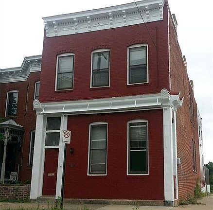 4th image of 323 W Randolph St