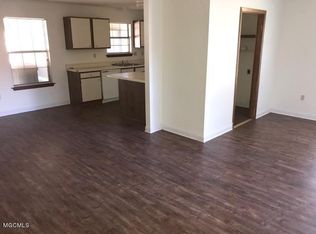 132 Via Don Ray Rd, Long Beach, MS 39560