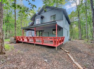 3223 Green Meadow Cir, Pocono Pines, PA 18350