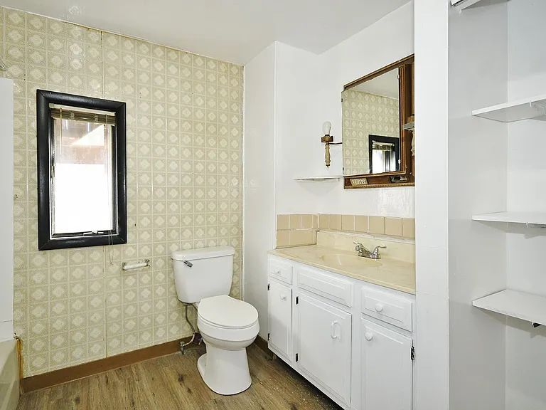208 Pattison Ave #1 — Photo 14