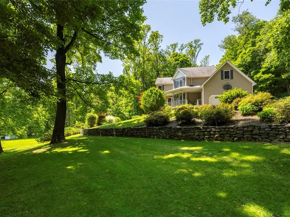 41 Mountain Brook Drive, Cold Spring, NY 10516