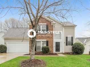 9810 Sweet Plum Dr, Charlotte, NC 28215