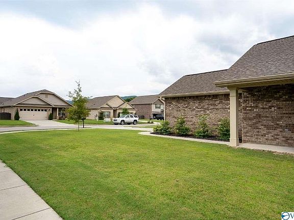 4th image of 3100 Magnolia Leaf Cir SE