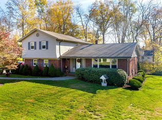 18 Colonial Way, East Hanover, NJ 07936