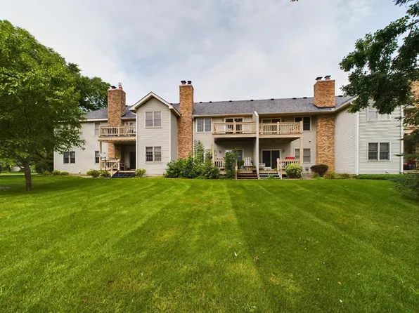 1328 Bibeau Rd, Saint Paul, MN 55110