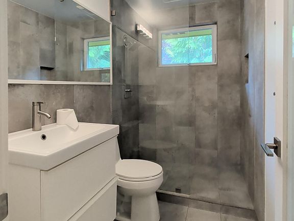 5th image of 439 Brien Dr SE #1