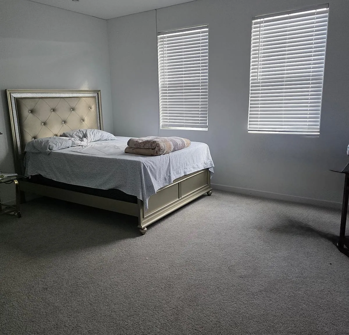 4 bed, 2240 sqft, $3,300 — Photo 2