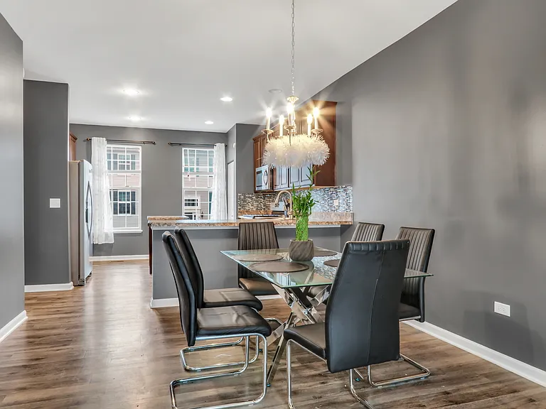 214 Lionel Dr — Photo 4