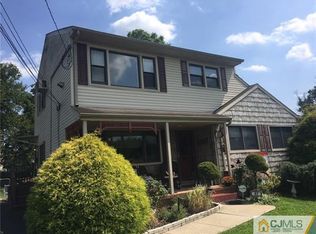 87 1st St #B, Milltown, NJ 08850