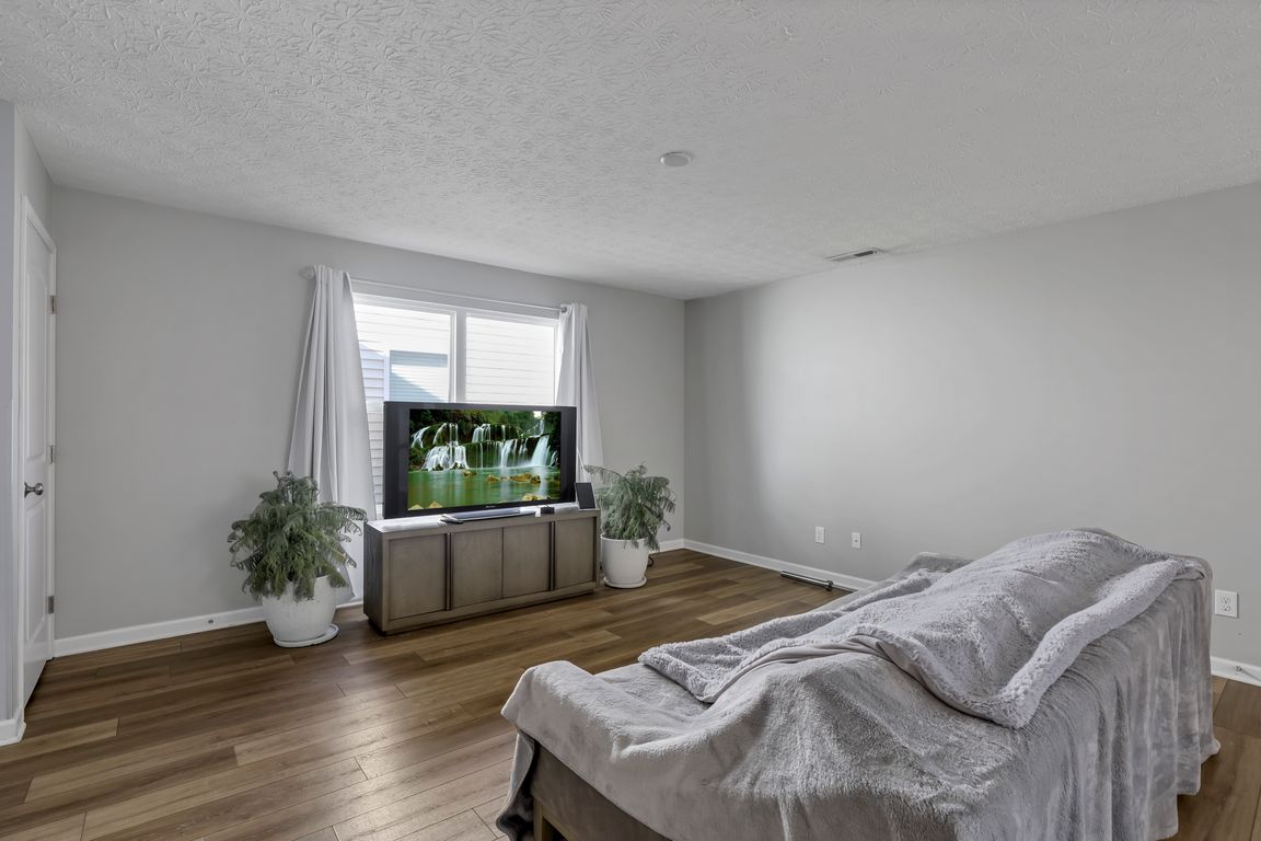 next background image