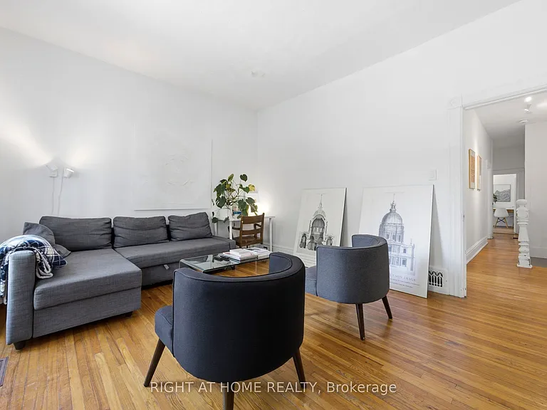 98 Beaconsfield Ave #UPPER — Photo 8