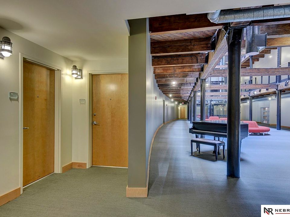 1st image of 105 S 9th St #306